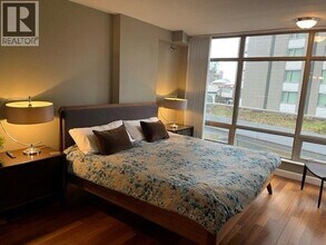 Building Photo - 1288 Alberni St