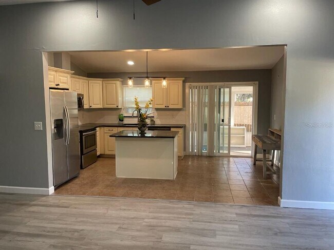 Building Photo - 234 Patterson Ave