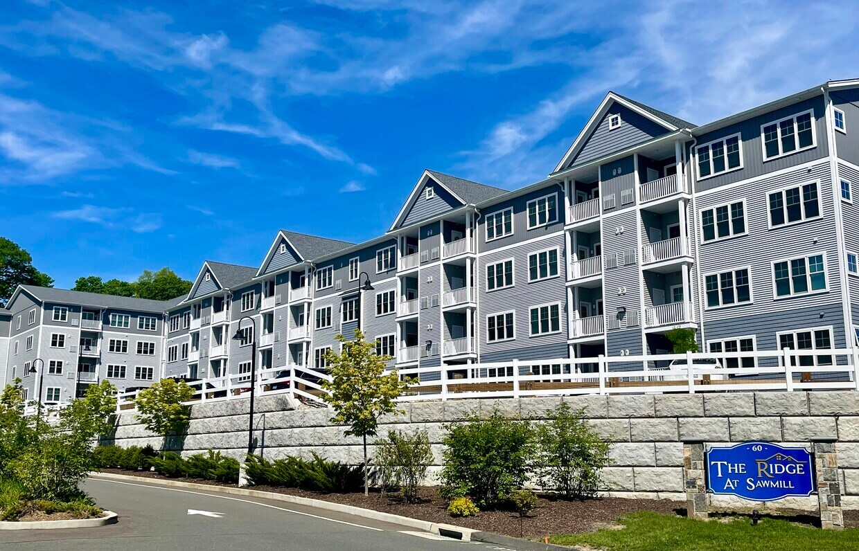 The Ridge at Sawmill Apartments in Shelton, CT