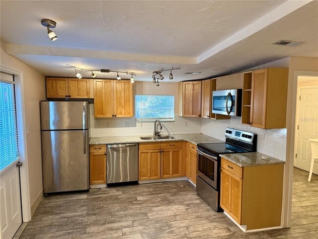 Foto del edificio - 7601 32nd Ave N