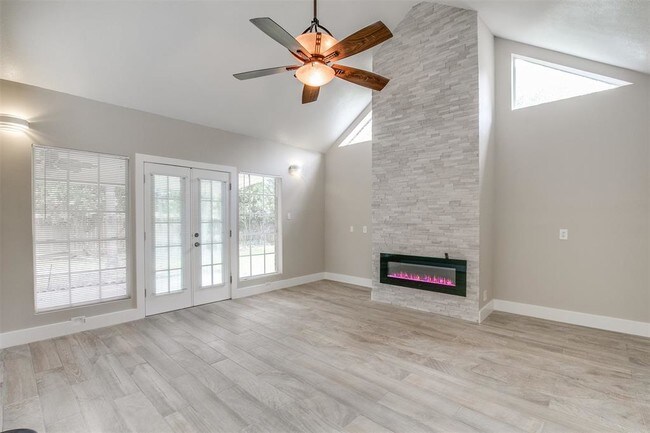 Building Photo - 16206 Wimbledon Forest Dr