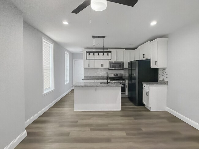 Foto del edificio - 733 N Linwood Ave