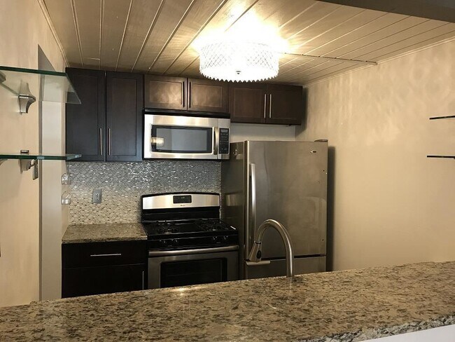Foto del edificio - 544 Palisade Ave