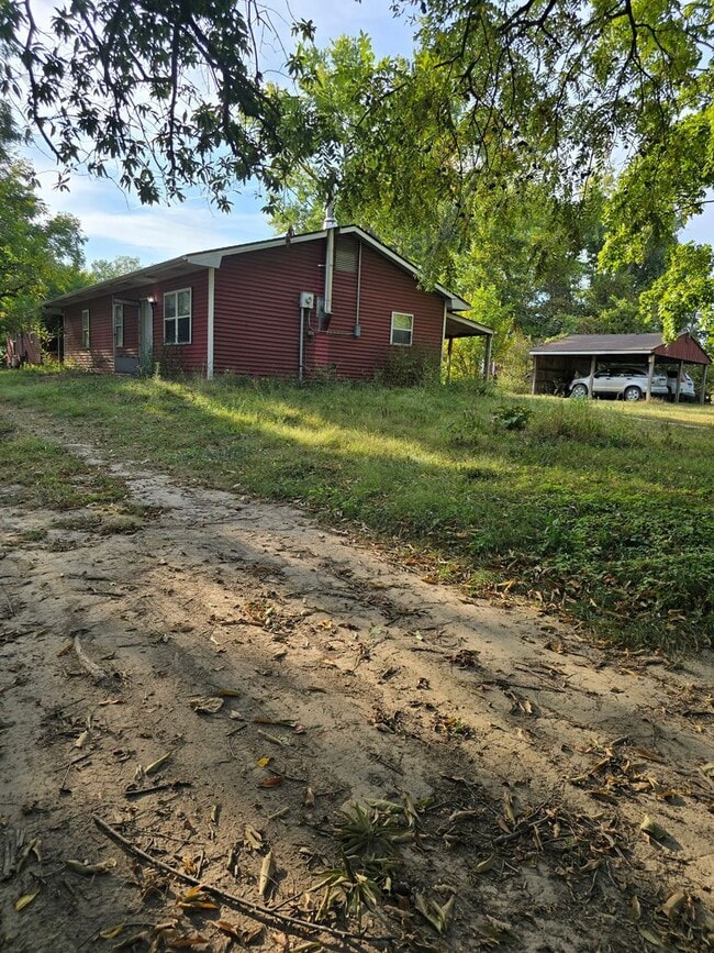 Building Photo - 3813-3815 Hinkson Creek Rd.
