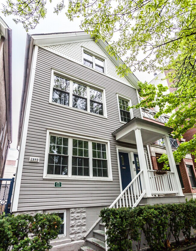 Foto del edificio - 2840 N Southport Ave