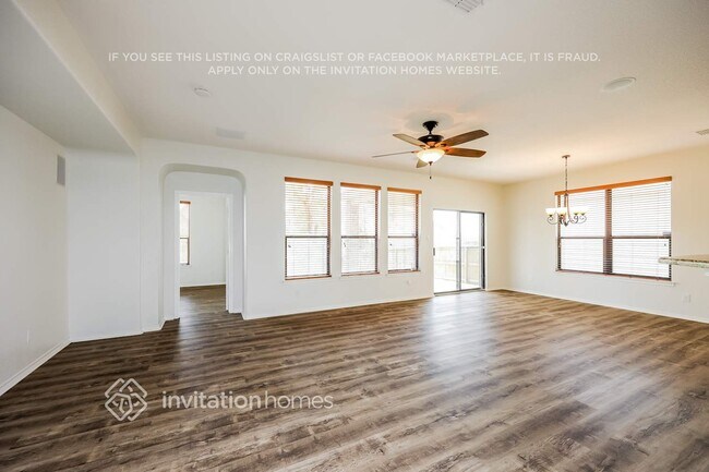 Building Photo - 1210 Sunset Farm