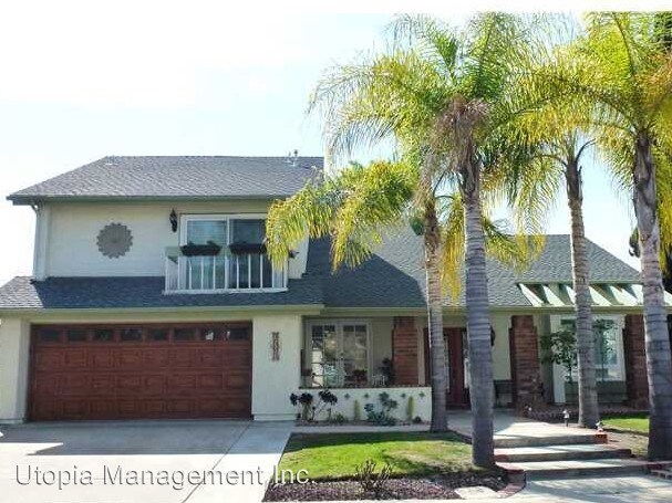 Primary Photo - 4503 Calle De Vida
