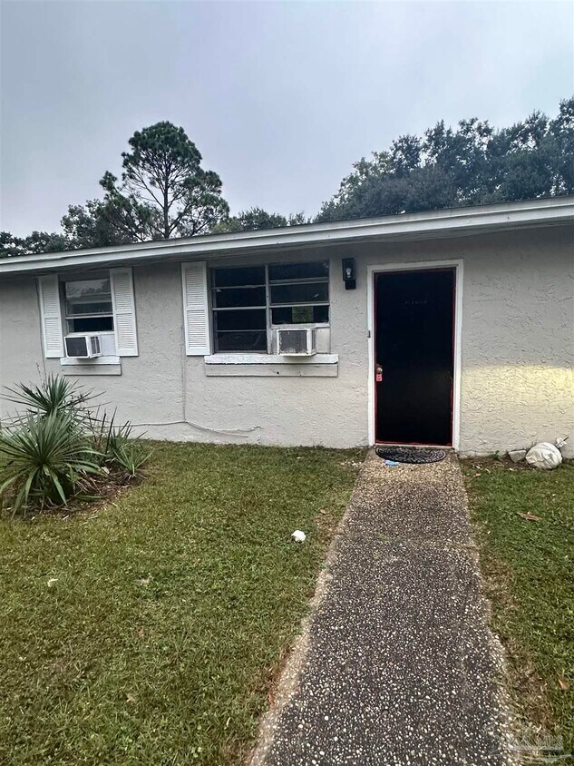 Primary Photo - 671 E Olive Rd