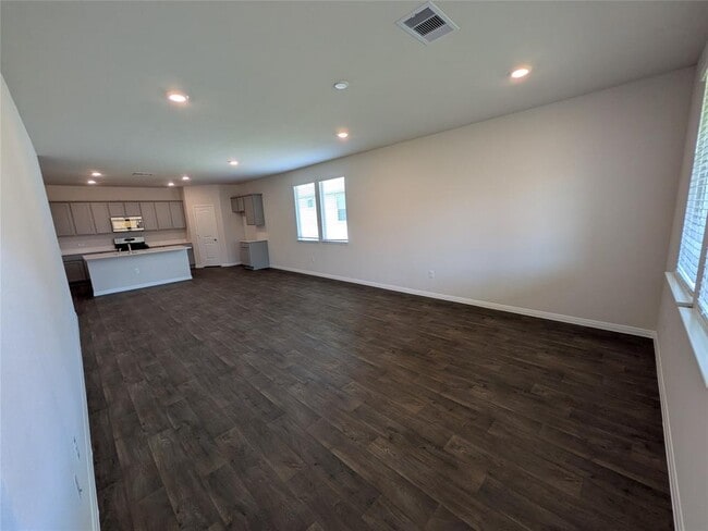 Building Photo - 125 Palo Pinto Dr