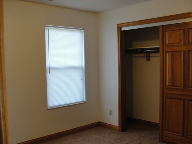 Foto del edificio - 2711 Fairmont Ct