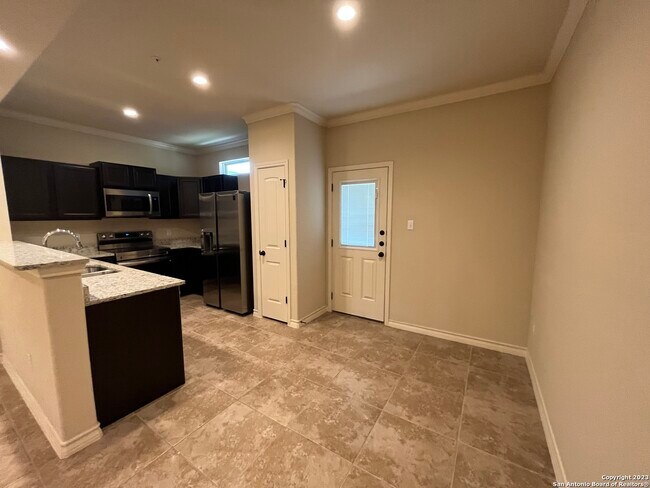 Foto del edificio - 6411 Luglio Ln