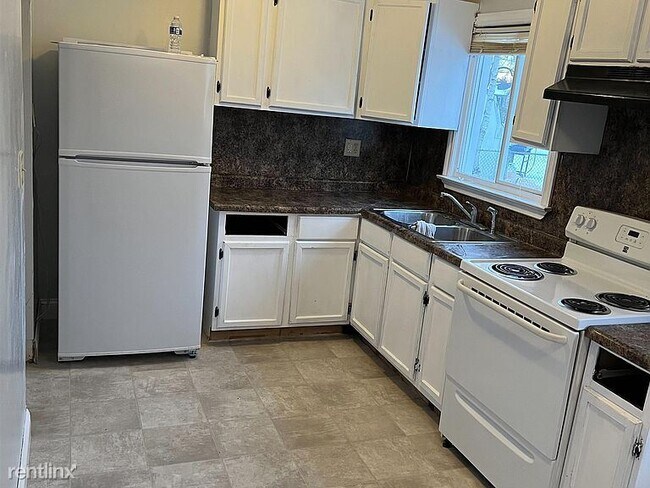 Foto del edificio - 3 br, 2 bath House - 2211 Jonathan Ave
