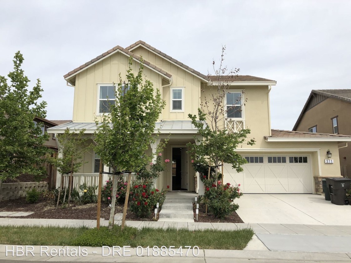 Primary Photo - 4 br, 3.5 bath House - 371 W Aldrich Place