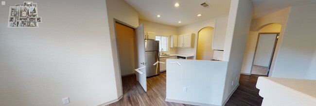 Building Photo - Oasis Villas