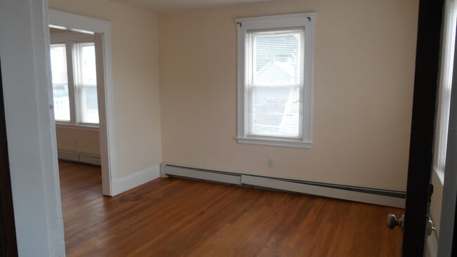 Building Photo - 104 Elson Rd