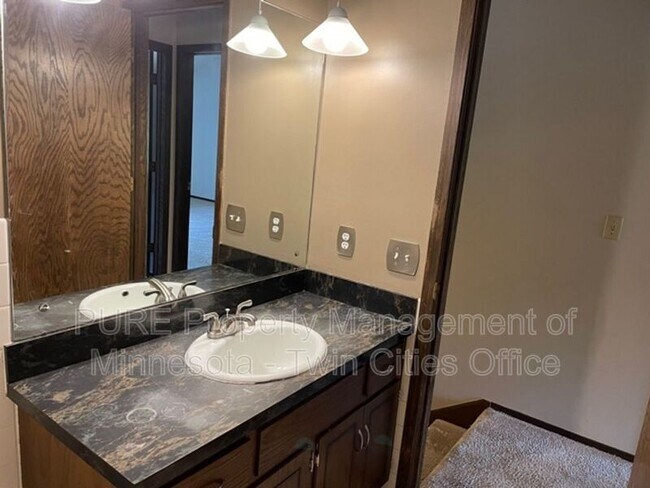 Foto del edificio - 14317 Fairway Dr