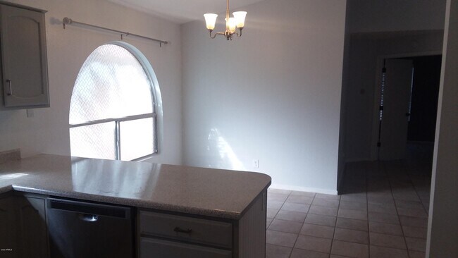 Foto del edificio - 2910 E Brookwood Ct