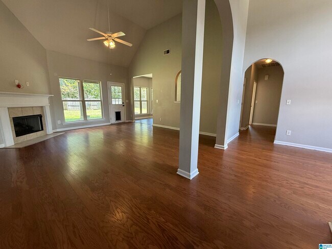 Foto del edificio - 3291 Chapel Hills Pkwy
