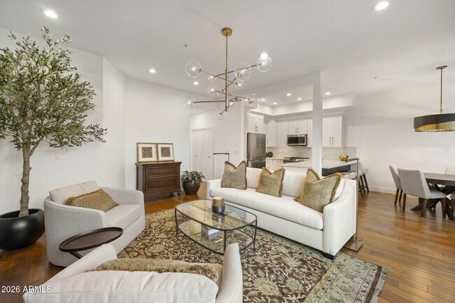 Foto del edificio - 8270 Hayden Rd