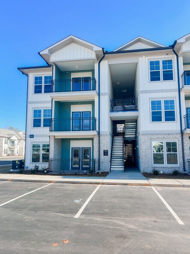 The Austin Apartments in Opelika, AL