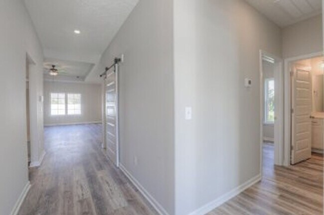 Foto del edificio - BRAND NEW 3 Bed 2 Bath Home with Fenced in...