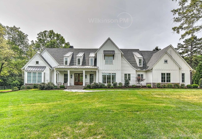 Foto del edificio - One of the Finest Fully-Furnished Luxury Estates in Marvin, "Architectural Digest" Caliber, for t...