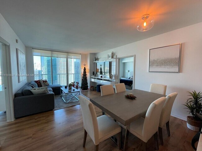 Building Photo - 500 Brickell Ave
