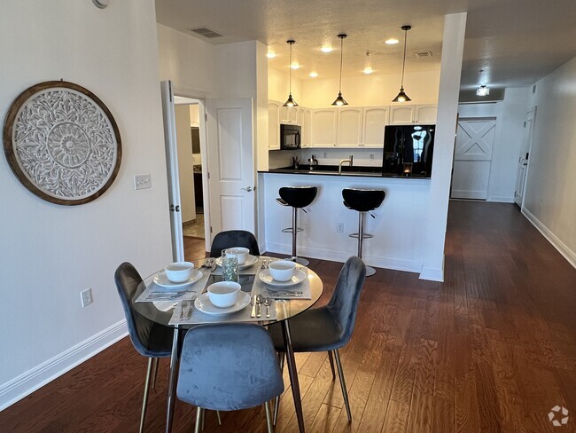 Downtown Clearwater Apartments for Rent with High Ceilings - Clearwater ... - High Ceiling Penthouse Style In Clearwater