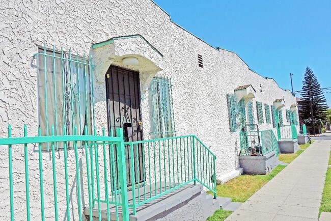 Building Photo - 1497 W 29th St