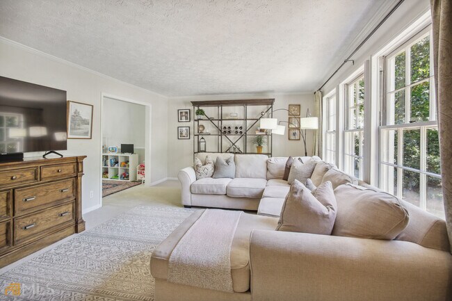 Foto del edificio - 3181 Leconte Ave