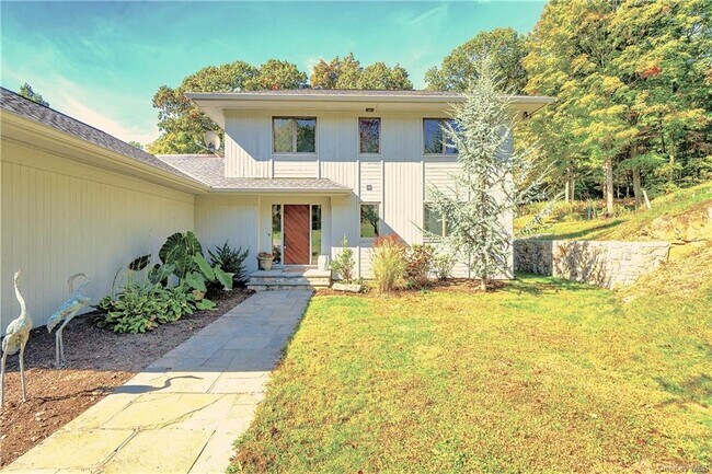 Building Photo - 122 Old Briarcliff Rd