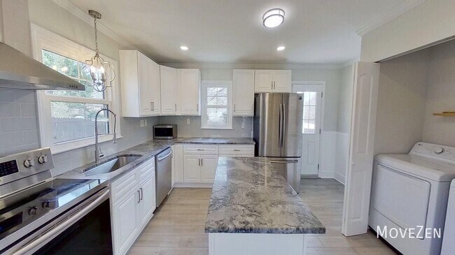 Foto del edificio - 1200 Dresden Dr W