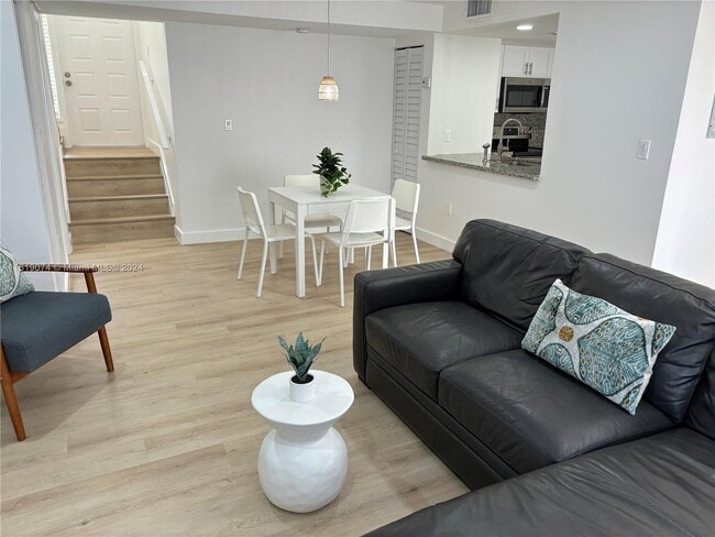 Building Photo - 4575 SW 68th Ct Cir