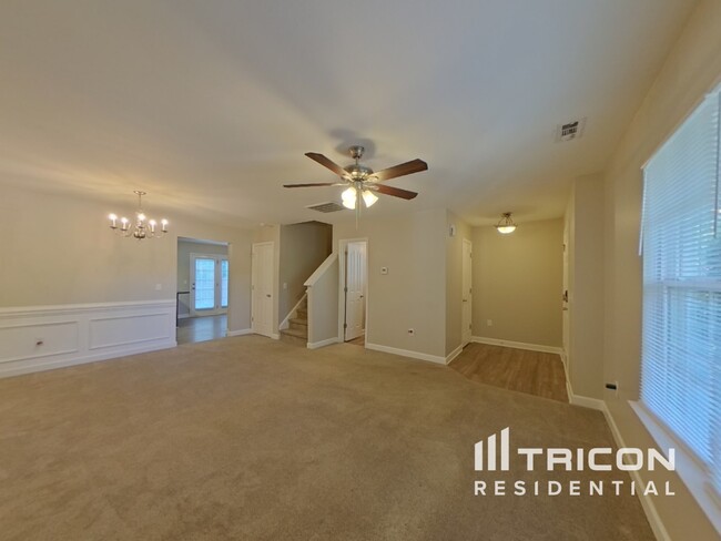 Foto del edificio - 2425 Reid Oaks Dr