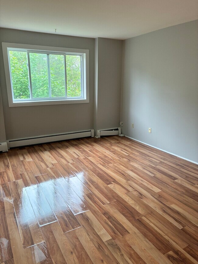 Photo du bâtiment - Unit Available Sept 1