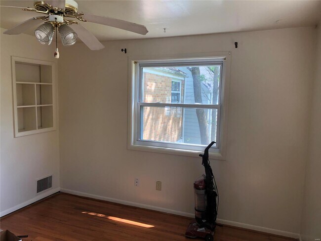 Building Photo - 1035 Etherton Dr