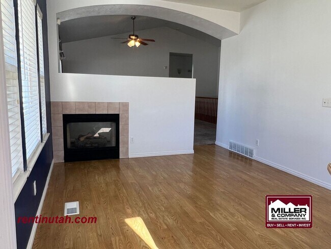 Building Photo - Nice West Jordan Rambler!