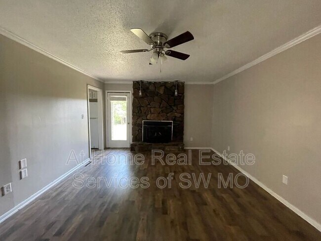 Foto del edificio - 2315 W Village Ln