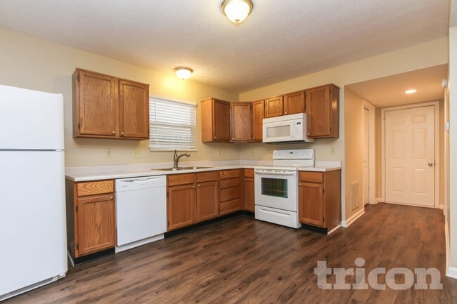 Building Photo - 3713 Mechanicsburg Dr