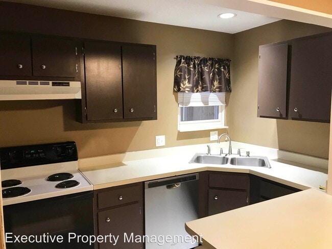 Building Photo - 1602 Amblewood Dr