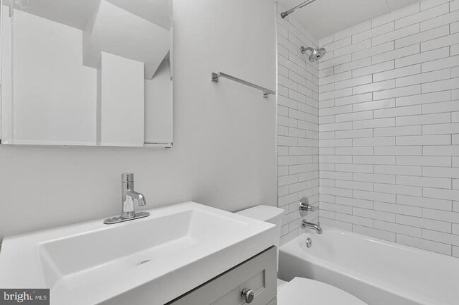 Building Photo - 1322 15th St NW