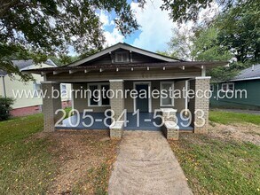 Building Photo - 1909 Holbrook Ave