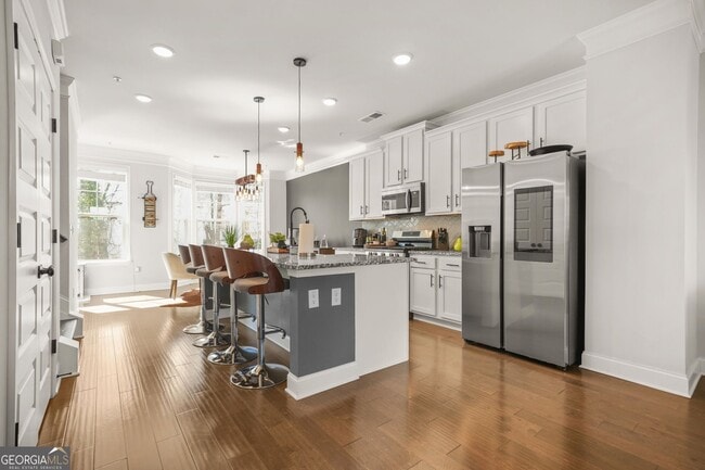 Building Photo - 967 Allegro Park