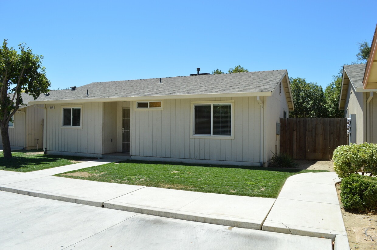 Foto principal - Centrally Located!