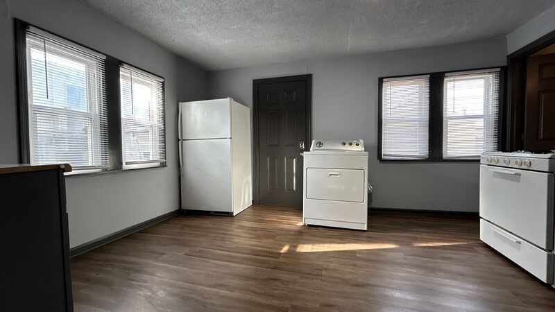 Primary Photo - 4311 N 58th St