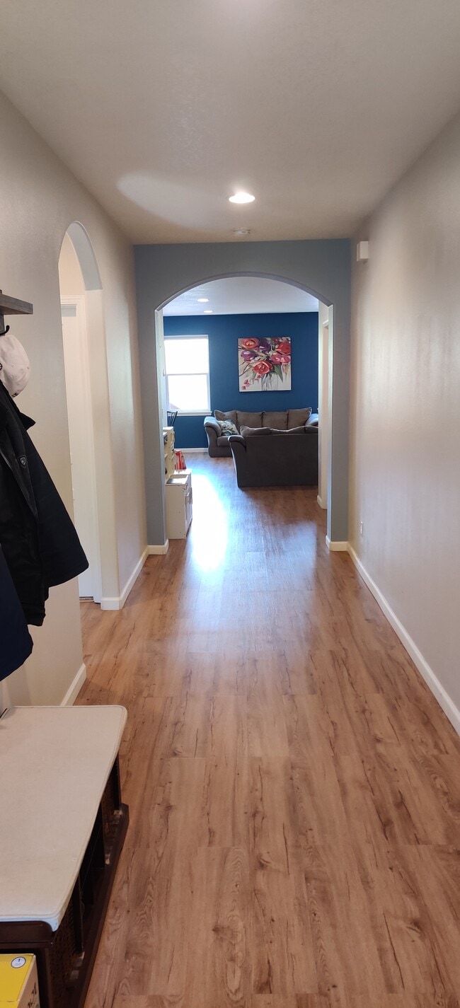 Foto del edificio - 2539 Jordan St