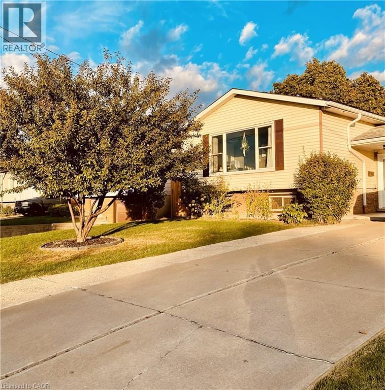 Photo principale - 143 Highridge Ave