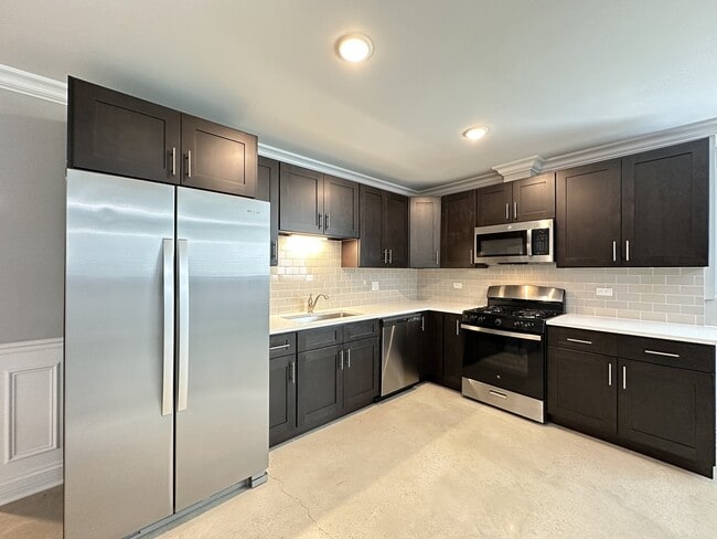 Building Photo - 4117 S Michigan Ave