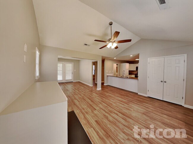 Foto del edificio - 2112 Saponi Village Ct