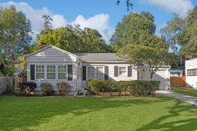 Foto del edificio - 1815 E Central Blvd